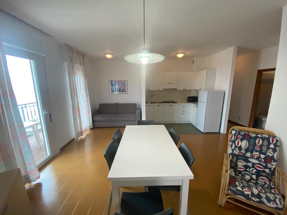 Condominio Aquilone Линяно Сабиадоро Екстериор снимка