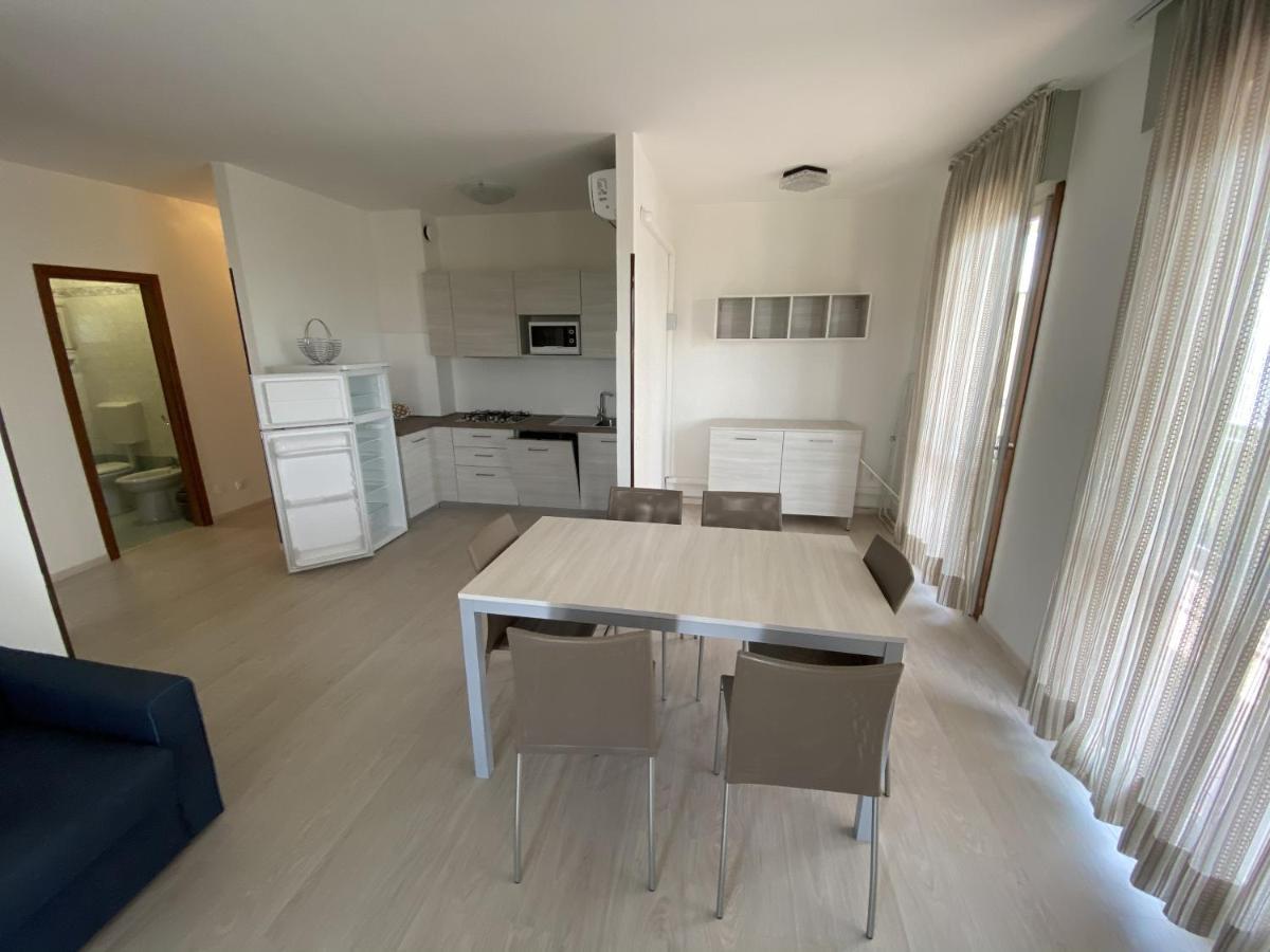 Condominio Aquilone Линяно Сабиадоро Екстериор снимка